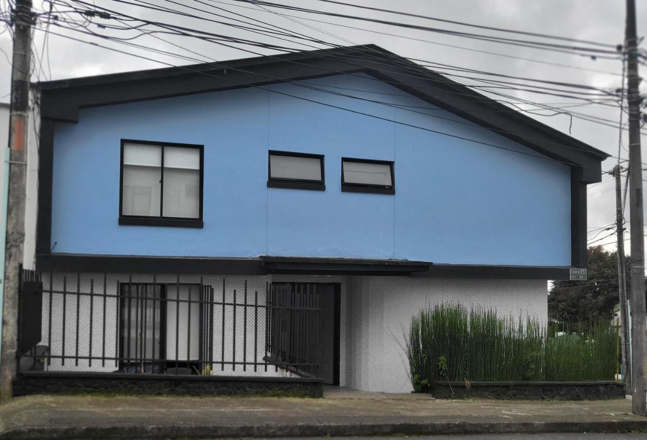 Casa Azul - Apartamentos Amoblados - Манісалес Екстер'єр фото